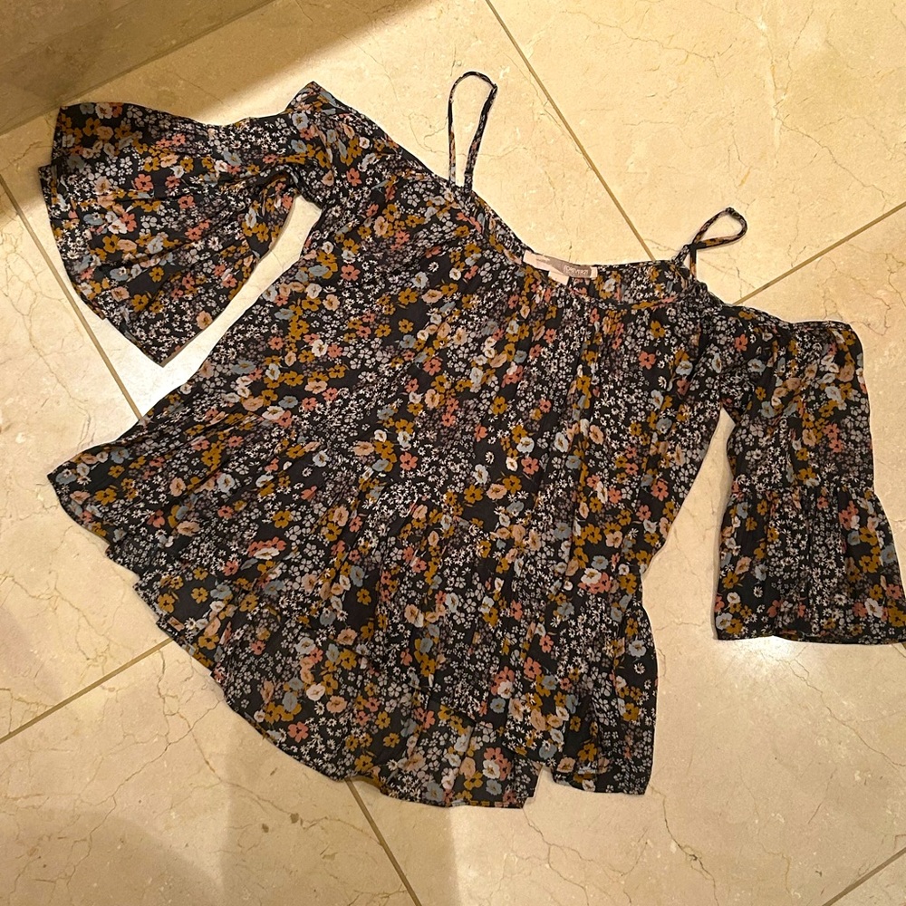 Off The Shoulder Floral Blouse
